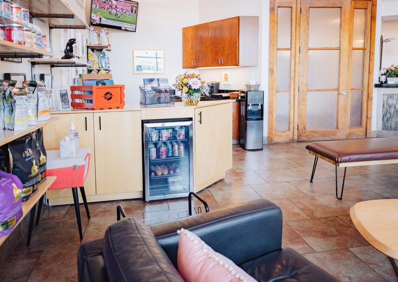 Carousel Slide 7: Lakeway Waiting Room