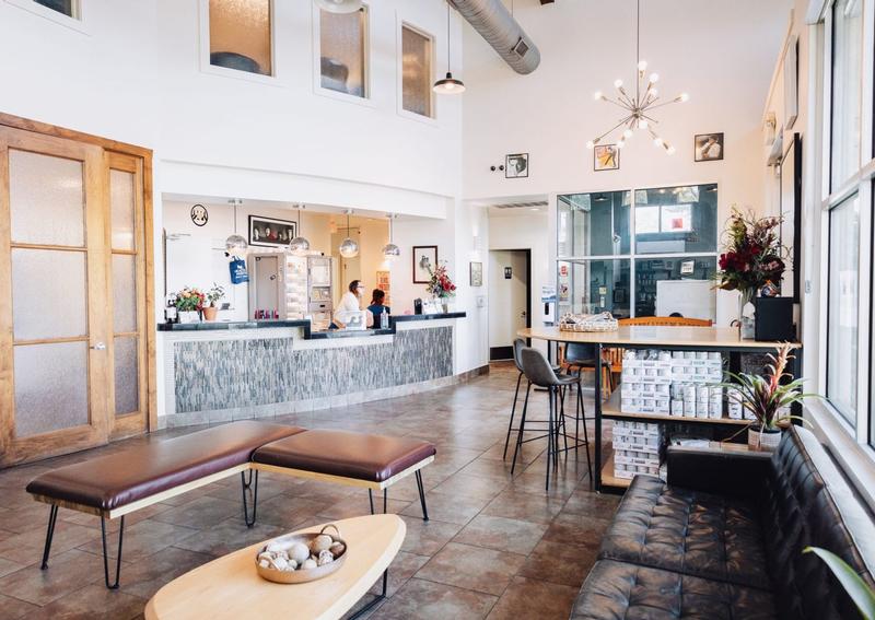 Carousel Slide 3: Learn more about us