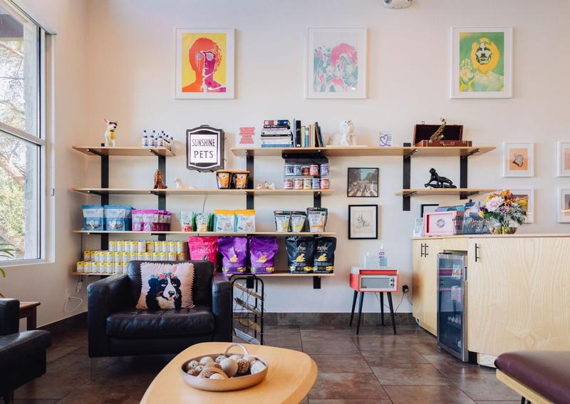 Carousel Slide 5: Lakeway Veterinarian Pet Supply